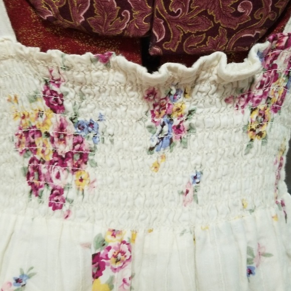 White and Floral Dress - Picture 4 of 4